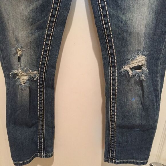 Paisley Sky Cropped Distressed Jeans - Picture 4 of 6